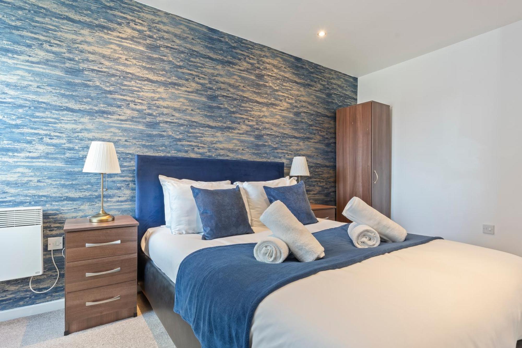 Spacious 2 Bedroom Apartment-City Centre - Free Parking- Sleeps 5 Birmingham Extérieur photo